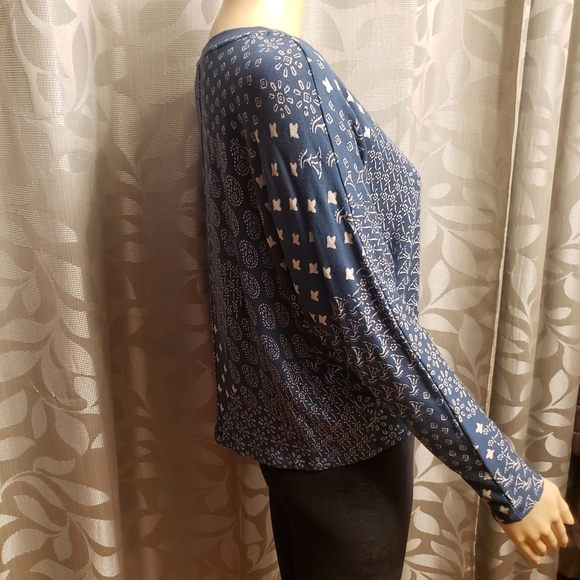 Lou & Grey Doleman Sleeve Crop Sweatshirt - Picture 3 of 11